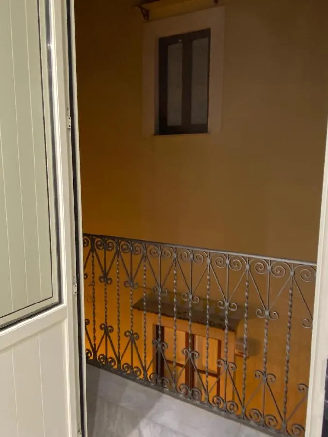 Vittorio Emanuele Suite Palermo Apartment