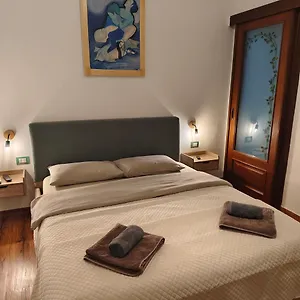 Apartment Casa Sedie Volanti, Palermo